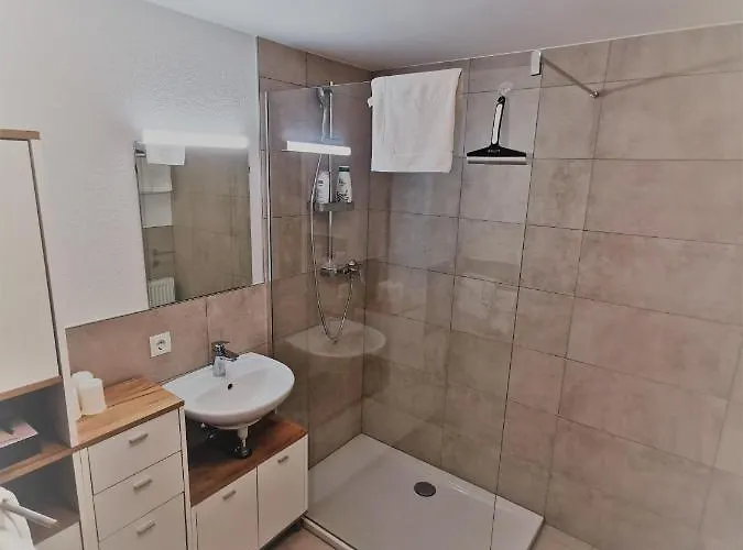 Haus Schoen - Preise Inclusive Pitztal Sommer Card Pensión 3*