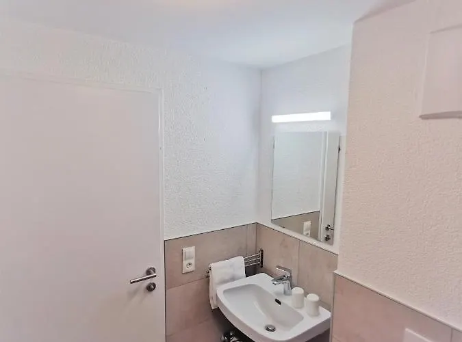 Haus Schoen - Preise Inclusive Pitztal Sommer Card Pensión Jerzens