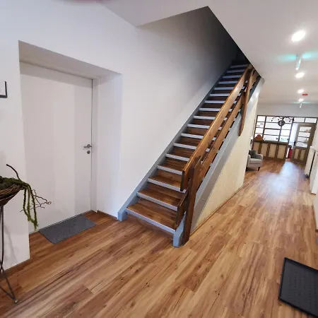 Πανσιόν Haus Schon *
