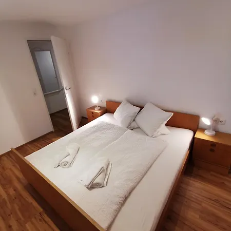 Πανσιόν Haus Schon *
